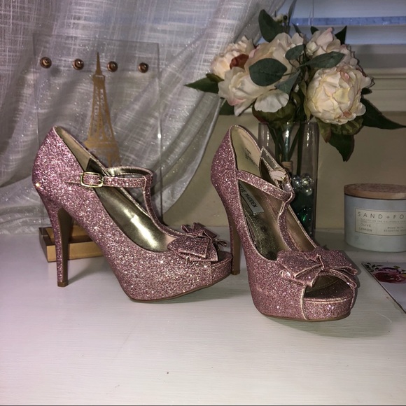 Steve Madden Glitter Heels - Picture 1 of 1